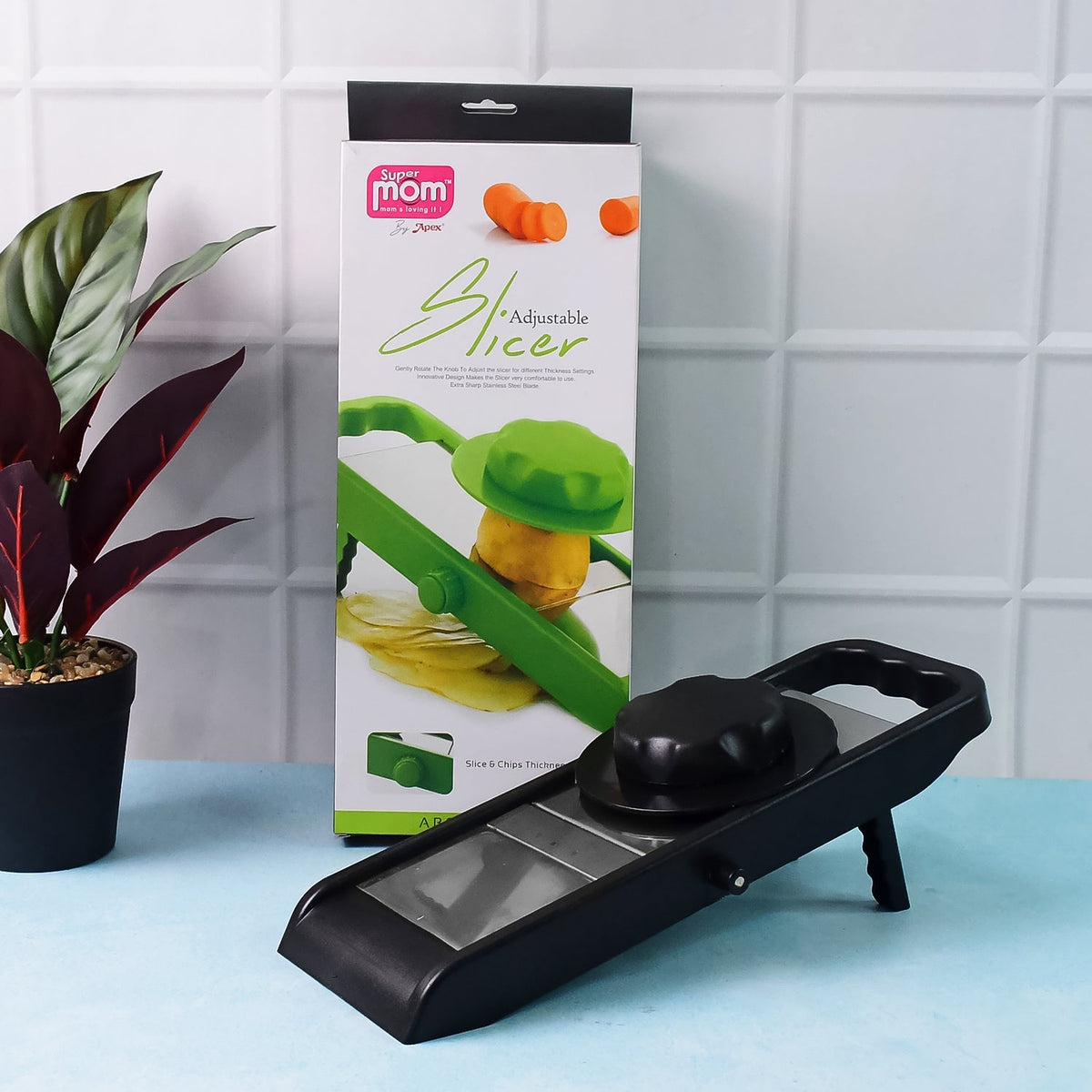 Supermom Adjustable Plastic Slicer, 1-Piece, Black / Silver